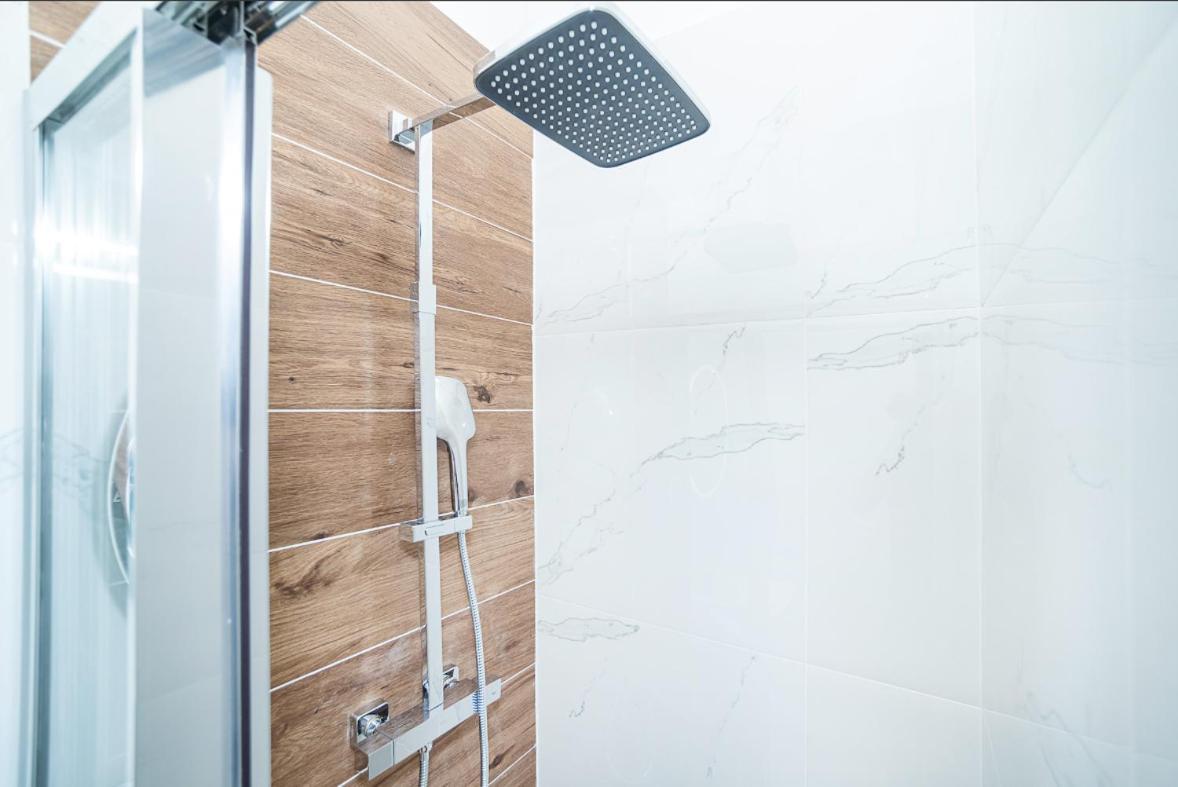 Private Close To Red Subway Pankrac Prag