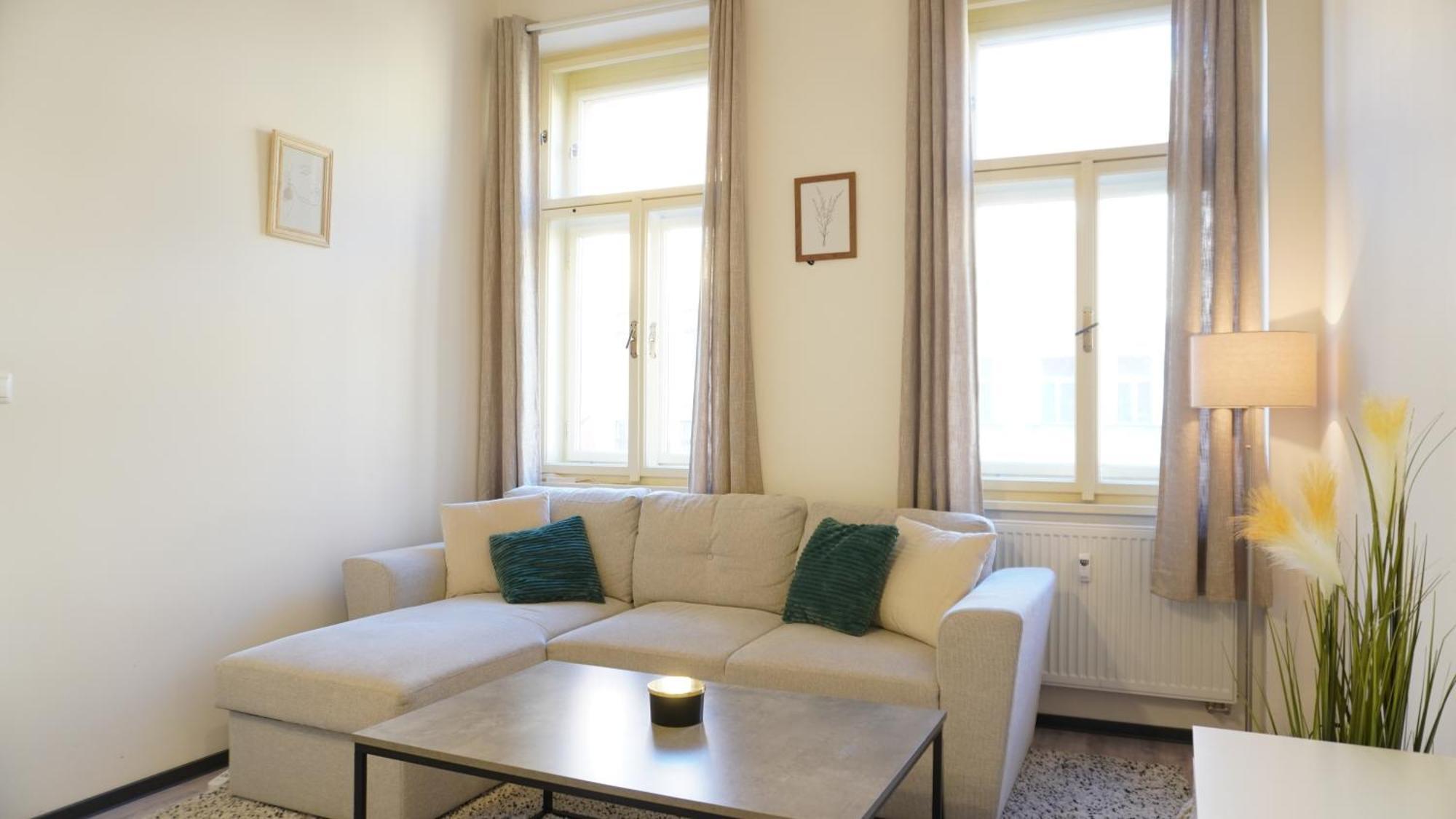 Flat With Balcony And Garage Prague