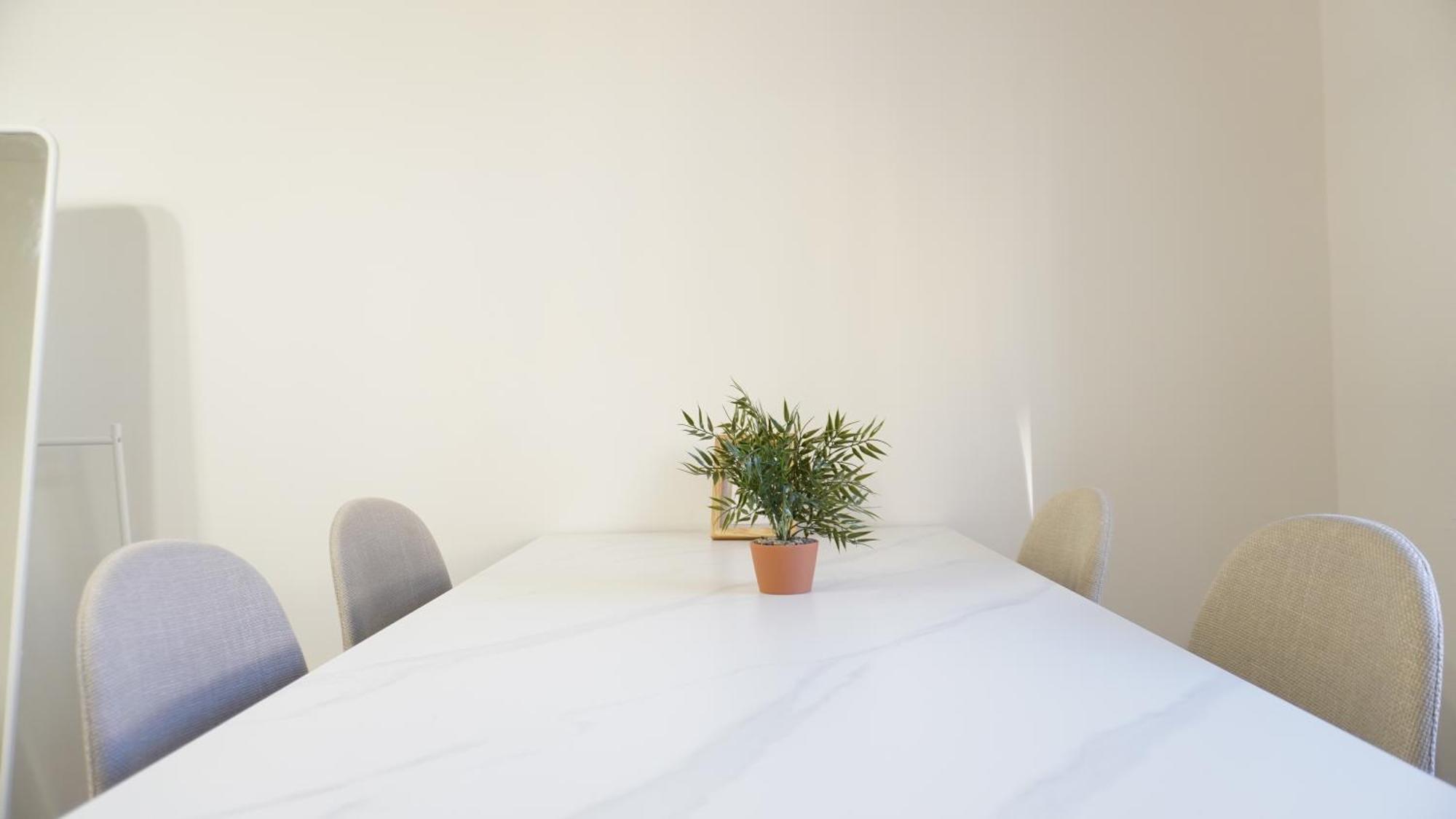 Flat With Balcony And Garage Apartment Prague
