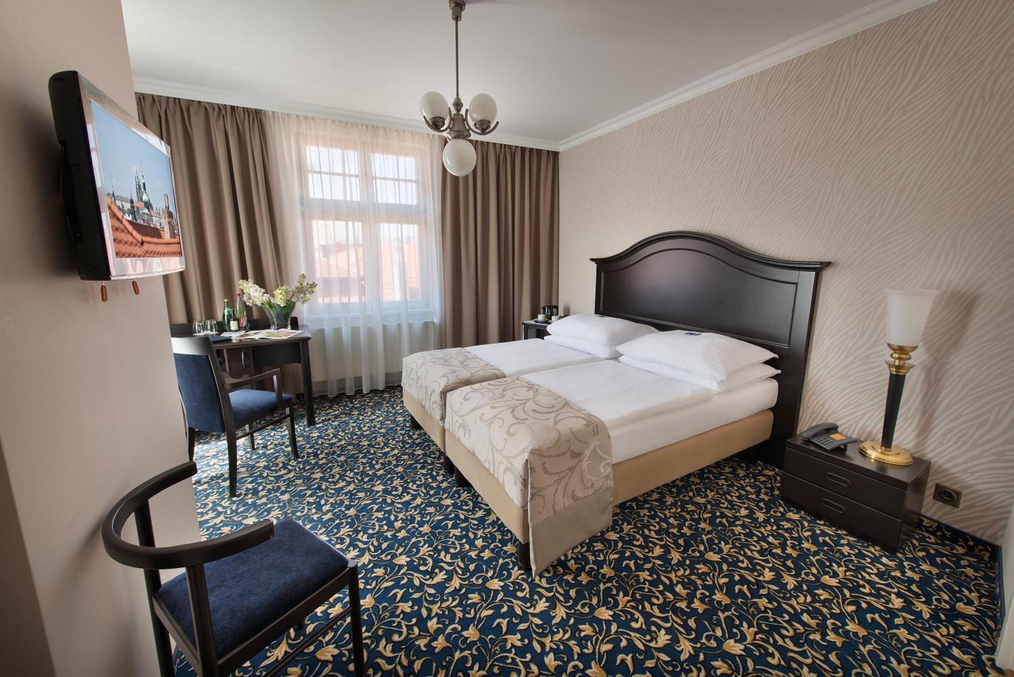 Esprit Hotel 4*