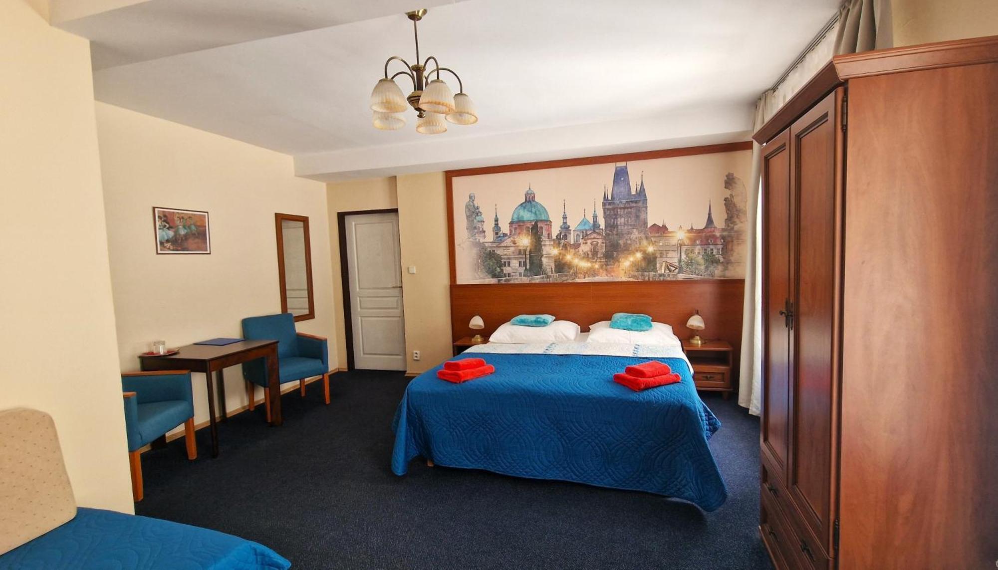 Aaron 3* Prag