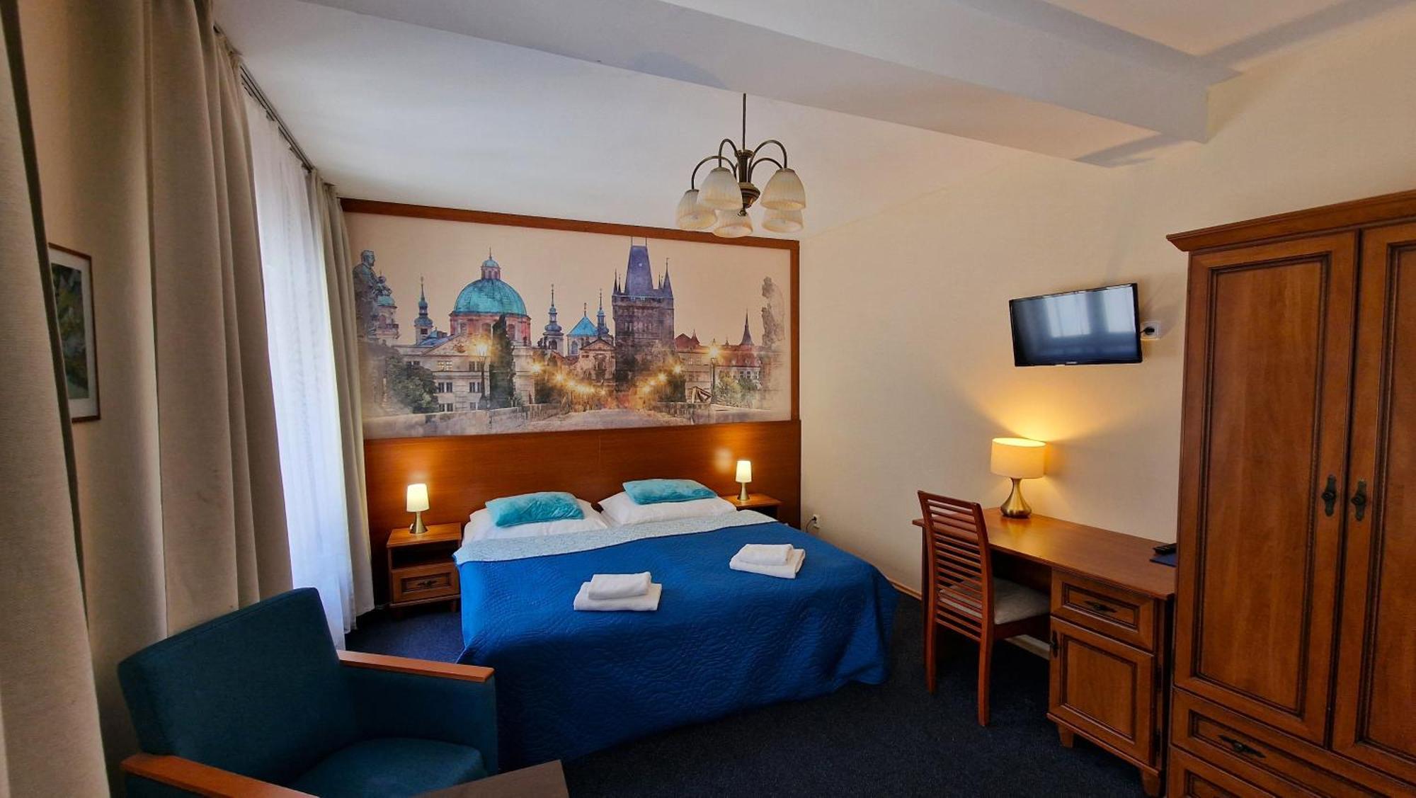 Hotell Aaron 3*