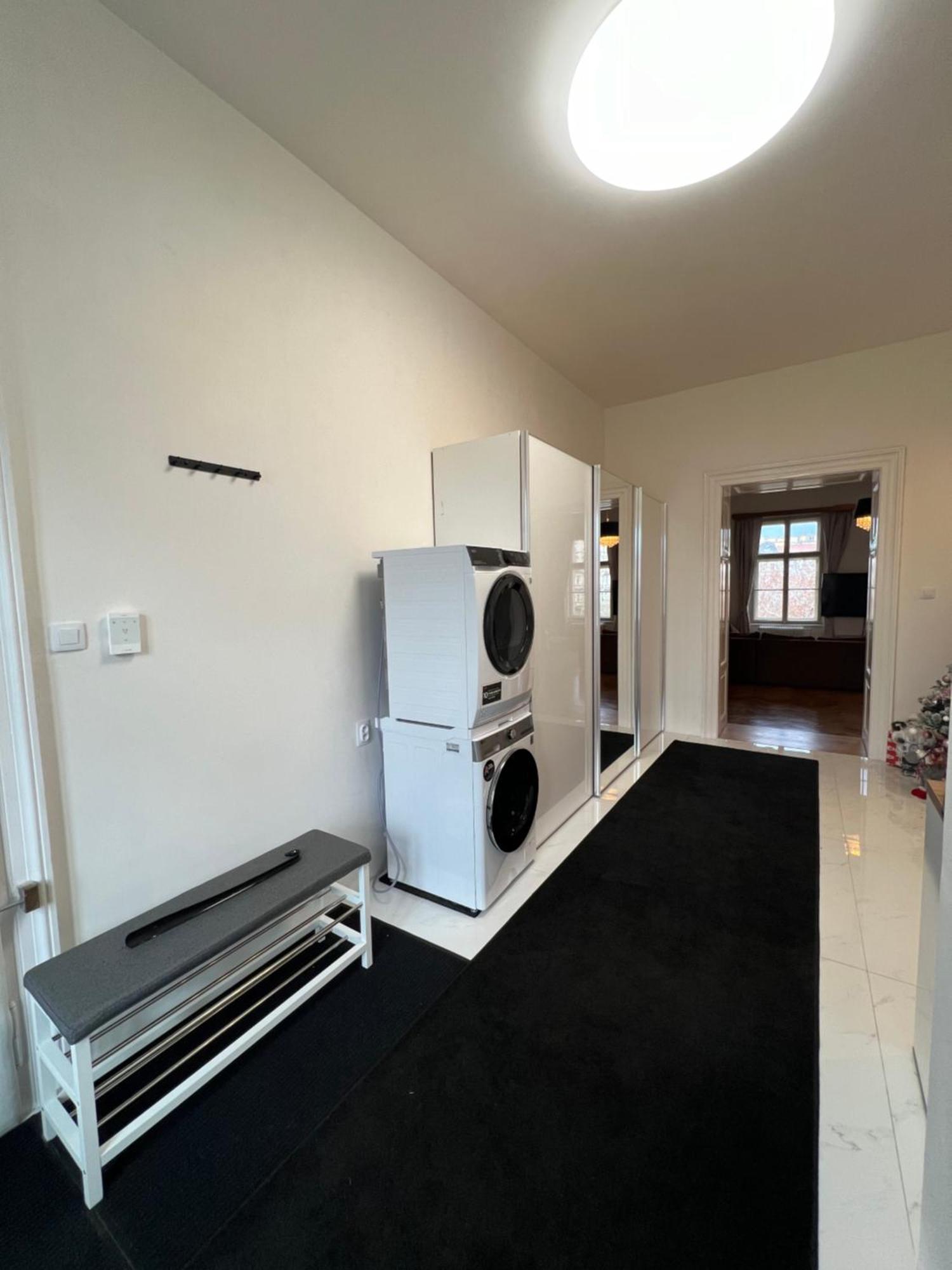 Apartment Wenceslas Square 150 M2 *