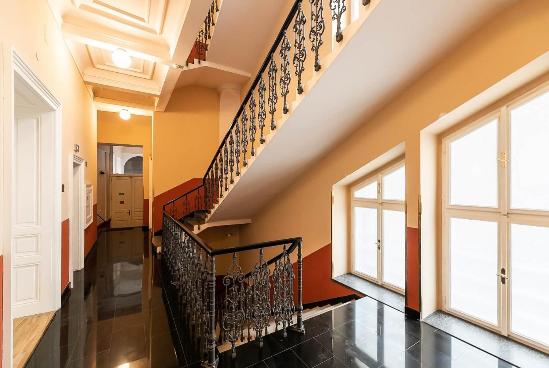 Apartment Riverside Palace