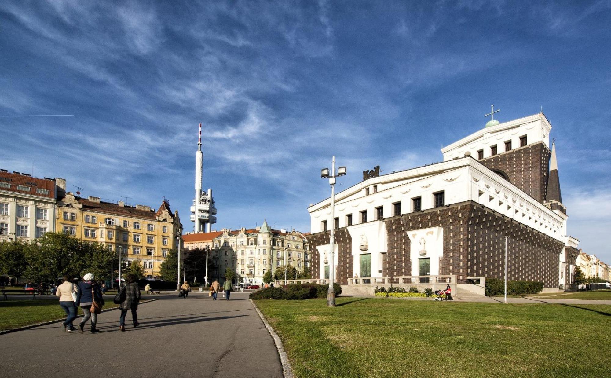 Lägenhet Location In Prague! 4 Bedrooms And Super Host! *