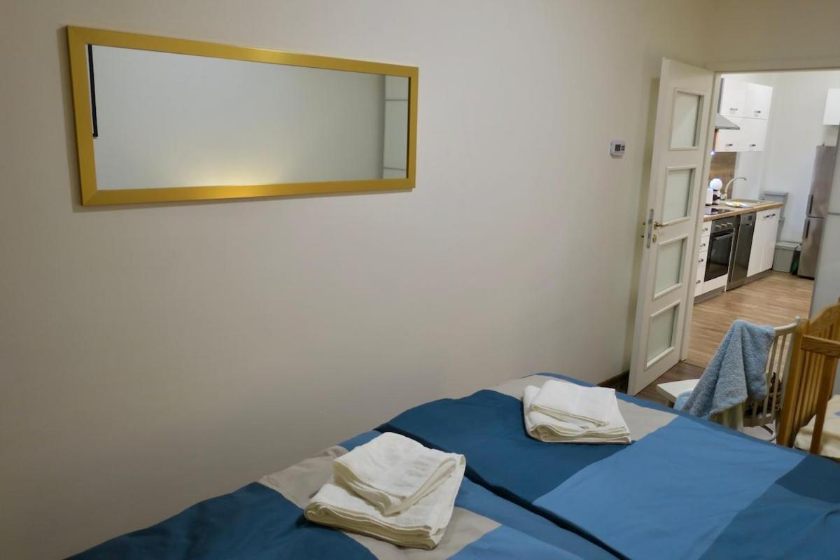 Charm Deco Near Old Town, All-friendly Apartmán *