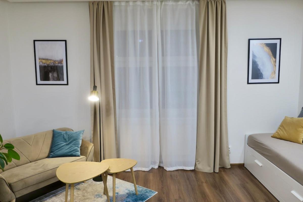 Apartmán Charm Deco Near Old Town, All-friendly