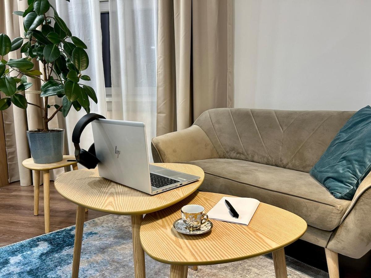 Charm Deco Near Old Town, All-friendly Apartmán *