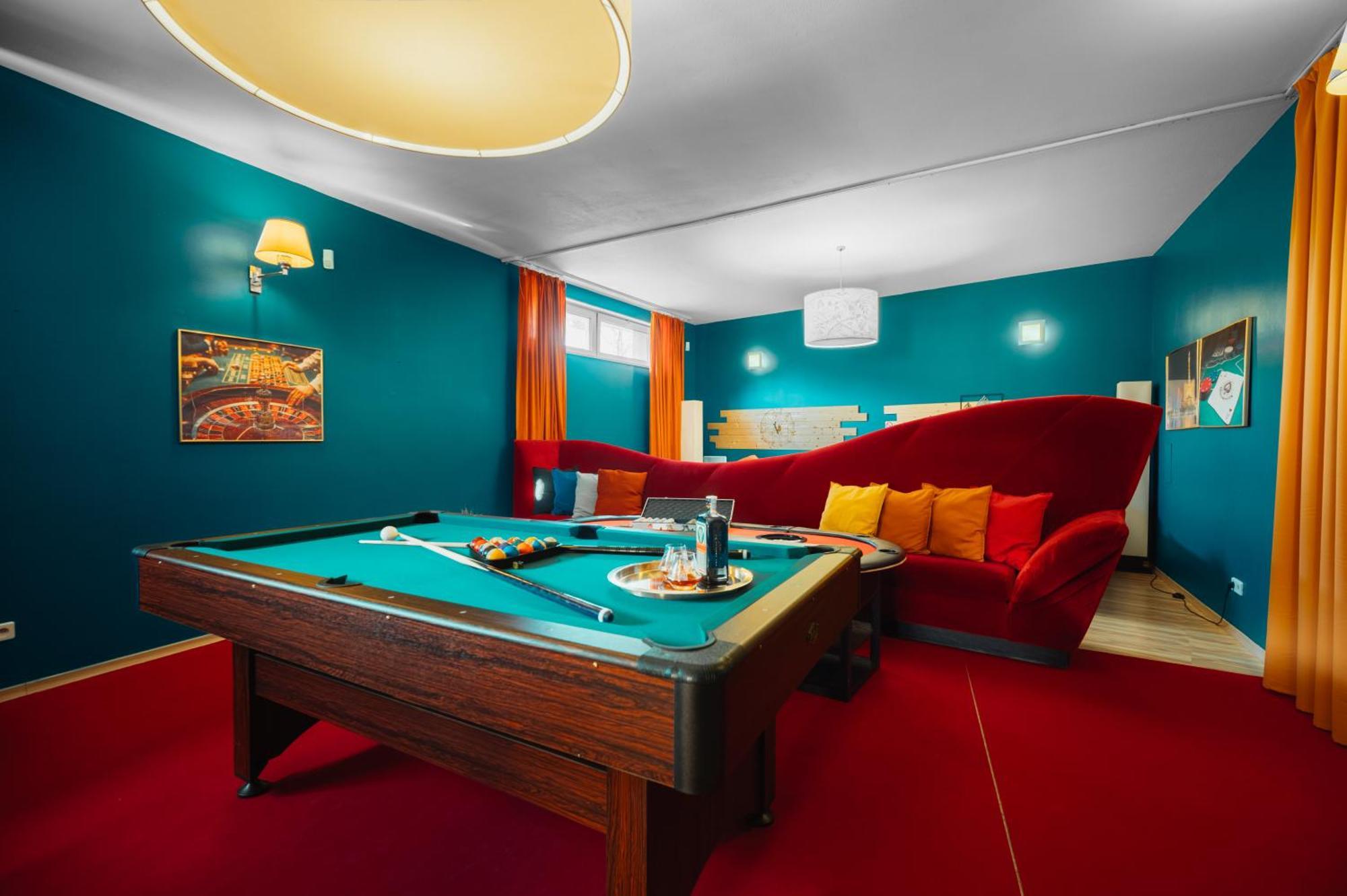 Private Casino Royal * Prag