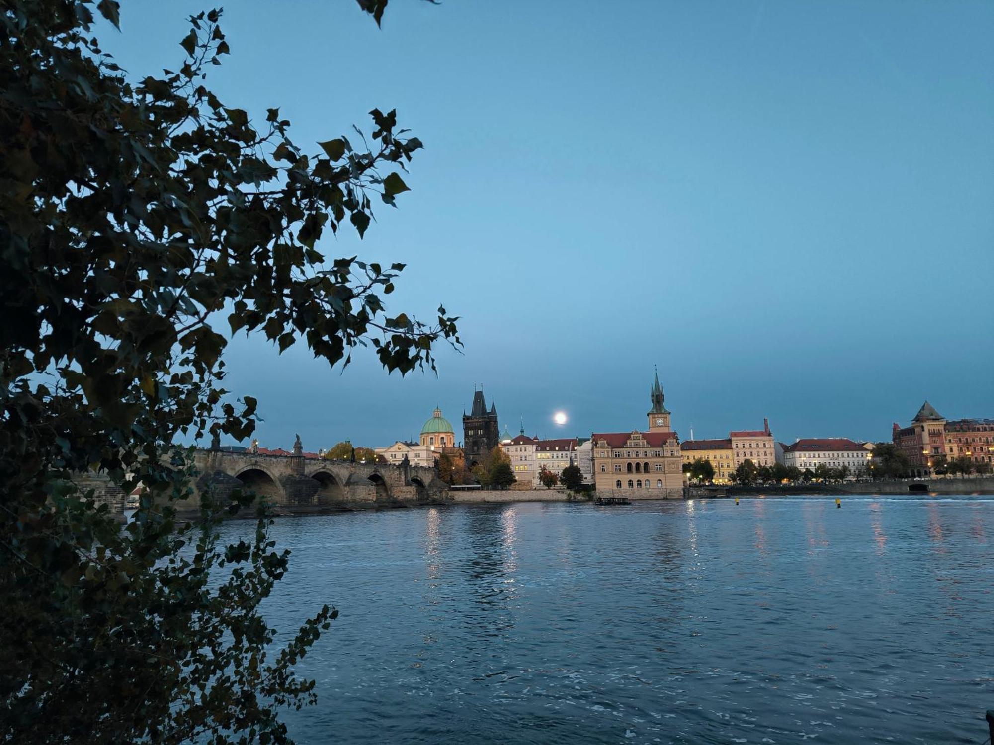 Apartment Valentinka Minutes Away From Charles Bridge Prague