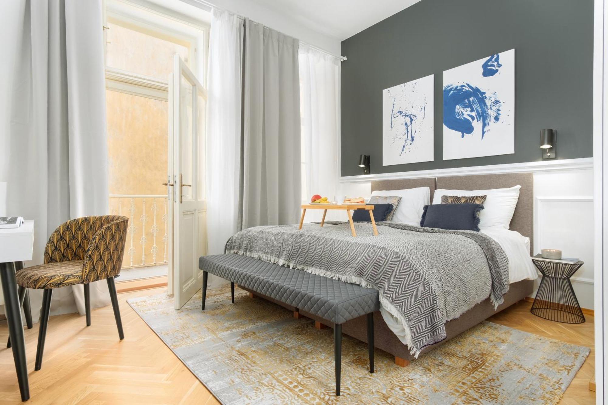 Stru House By Days - Luxurious Next To National Theatre