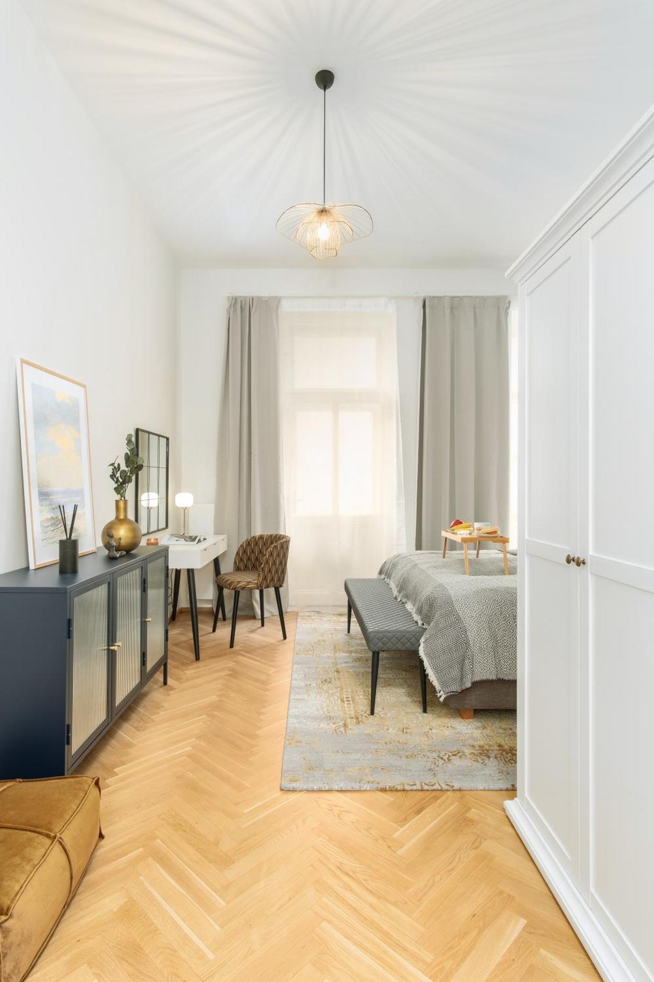 Stru House By Days - Luxurious Next To National Theatre Lägenhet