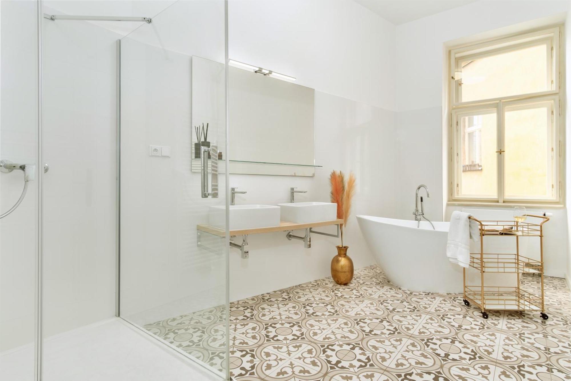 Stru House By Days - Luxurious Next To National Theatre Lägenhet Prag