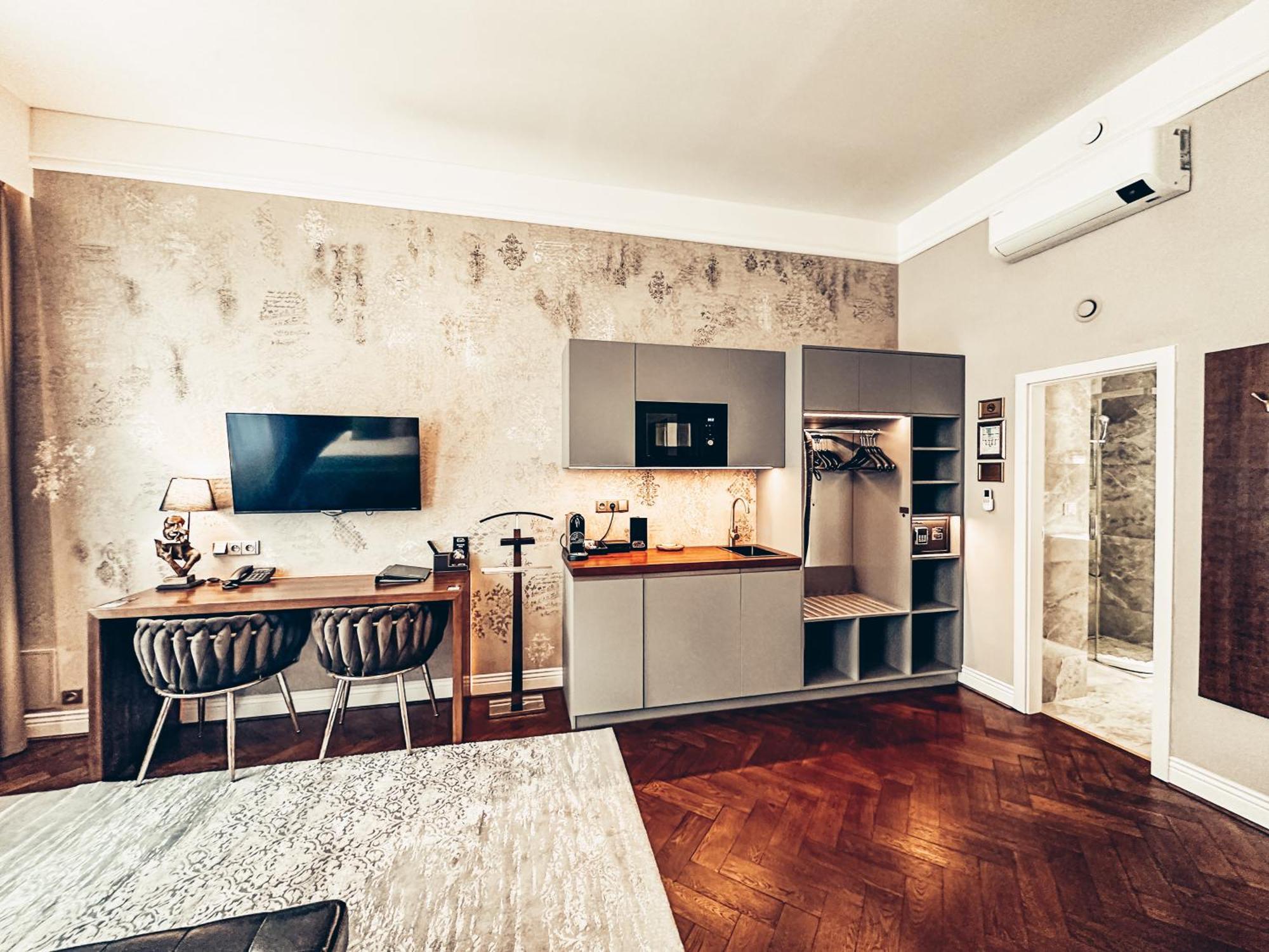 Alfons Boutique 4*
