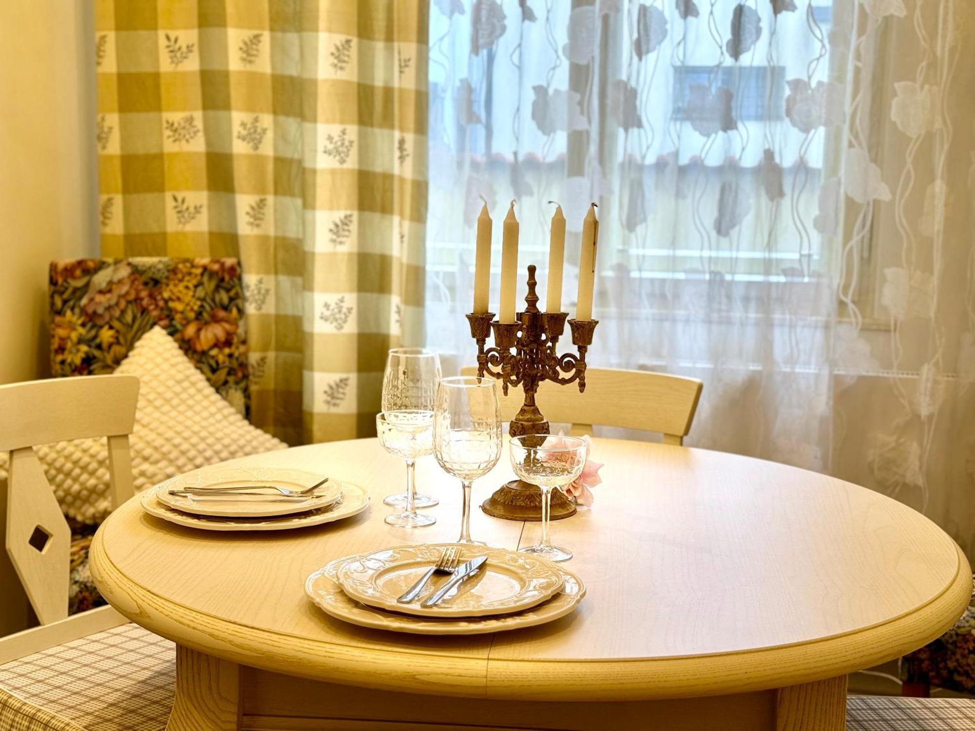 Unique Charles Bridge 2bdr Apartment. Apartment *