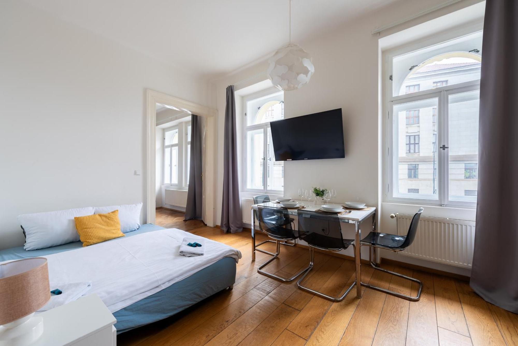 Tesnov Lejlighedshotel 2*