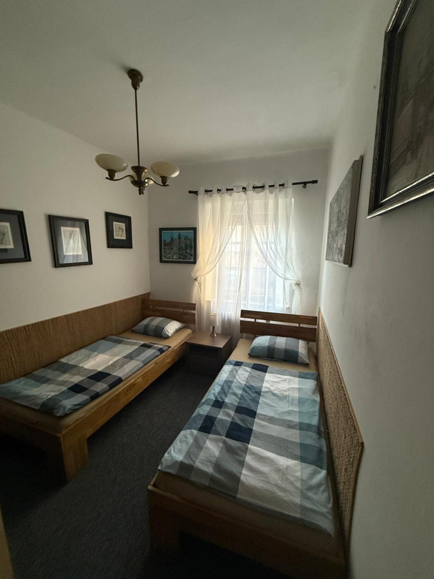 & Restaurant Tkalcovsky Dvur Apartment Prague