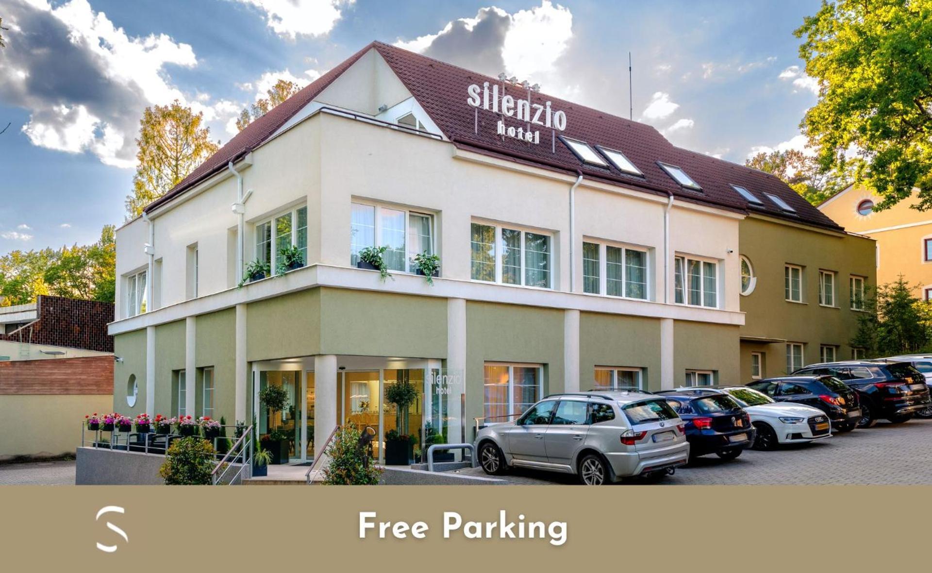 Hotel Silenzio