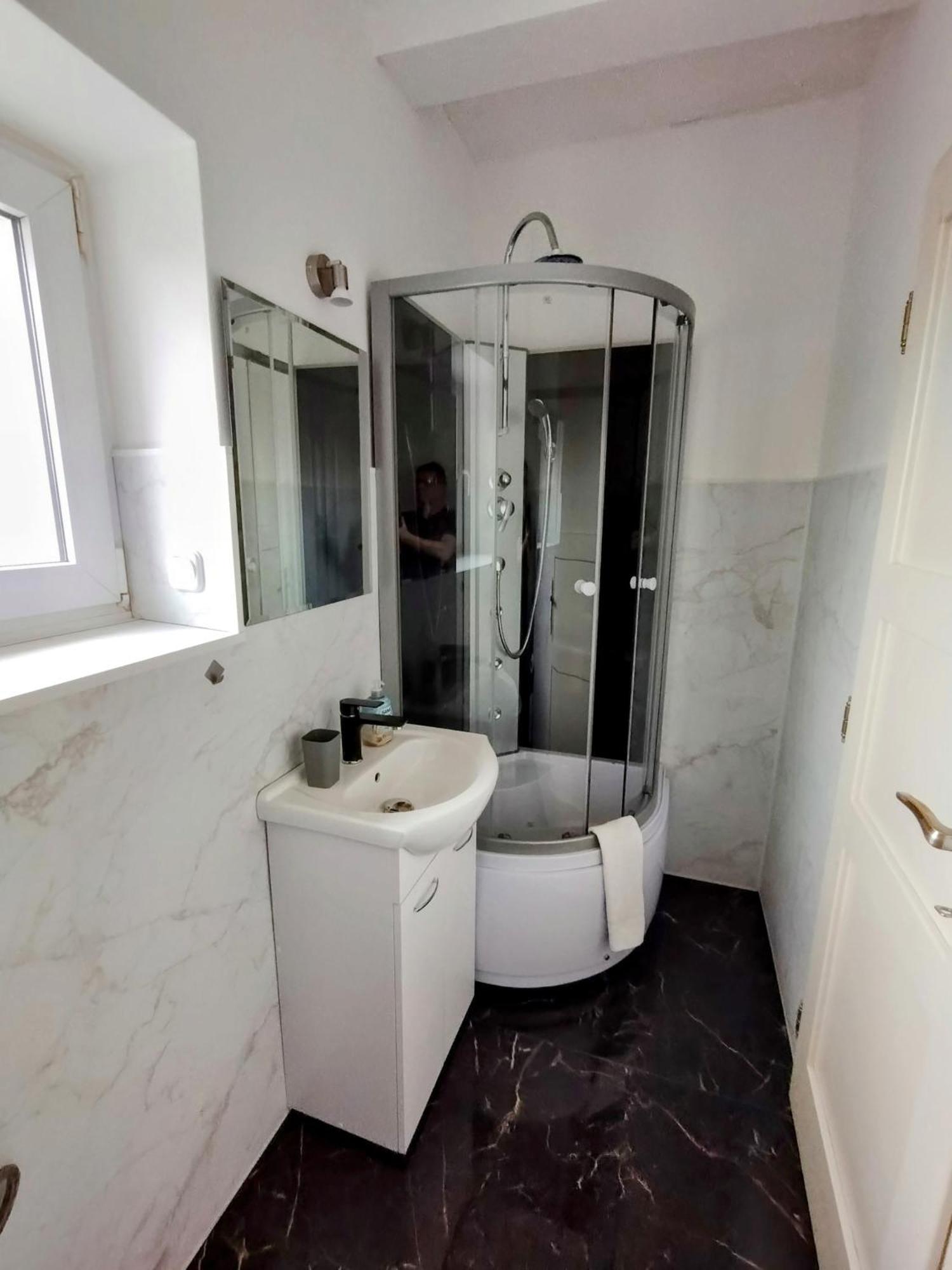 Duplex With Garden * Prag