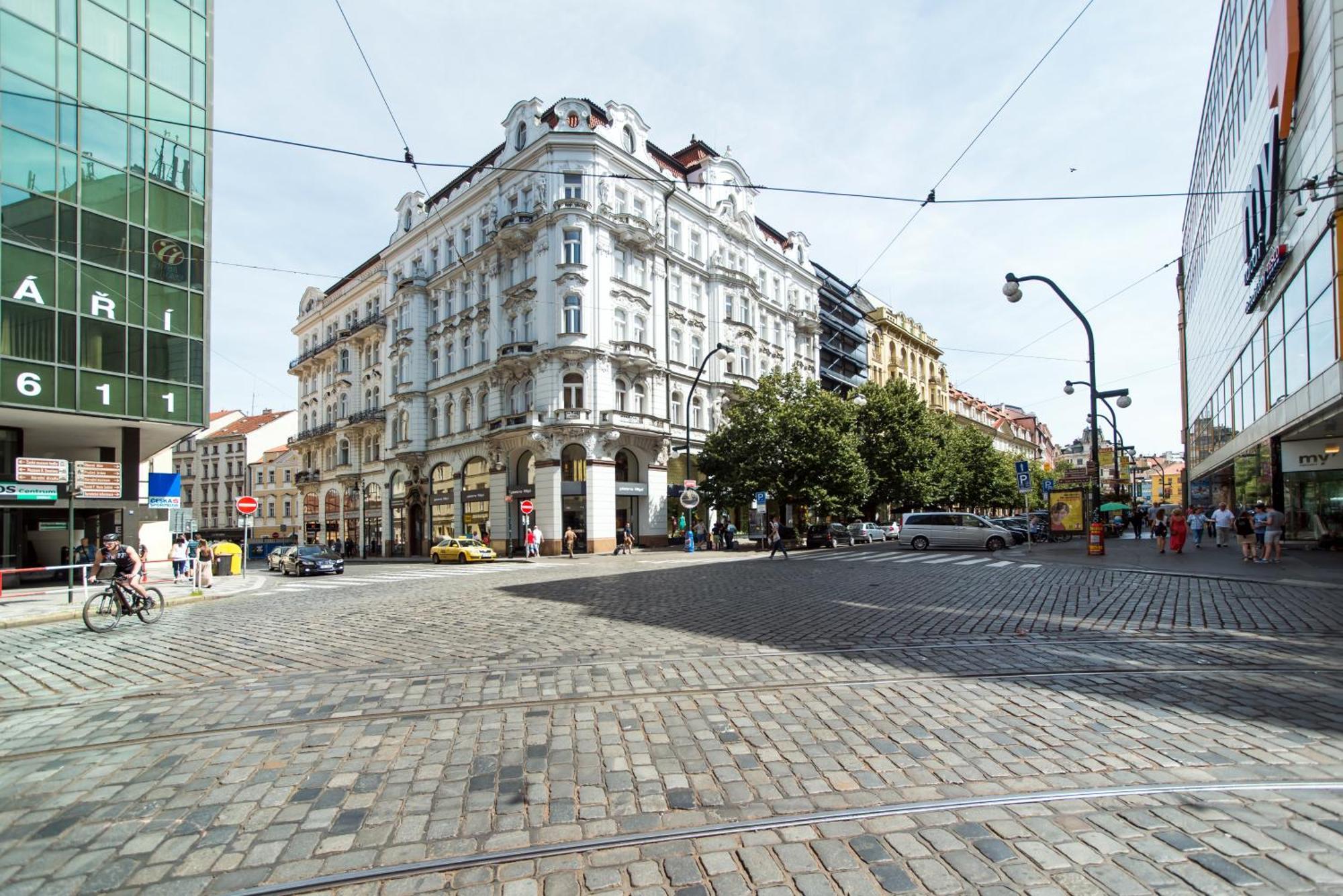 Spacious Two-bedroom In Old Town * Prag