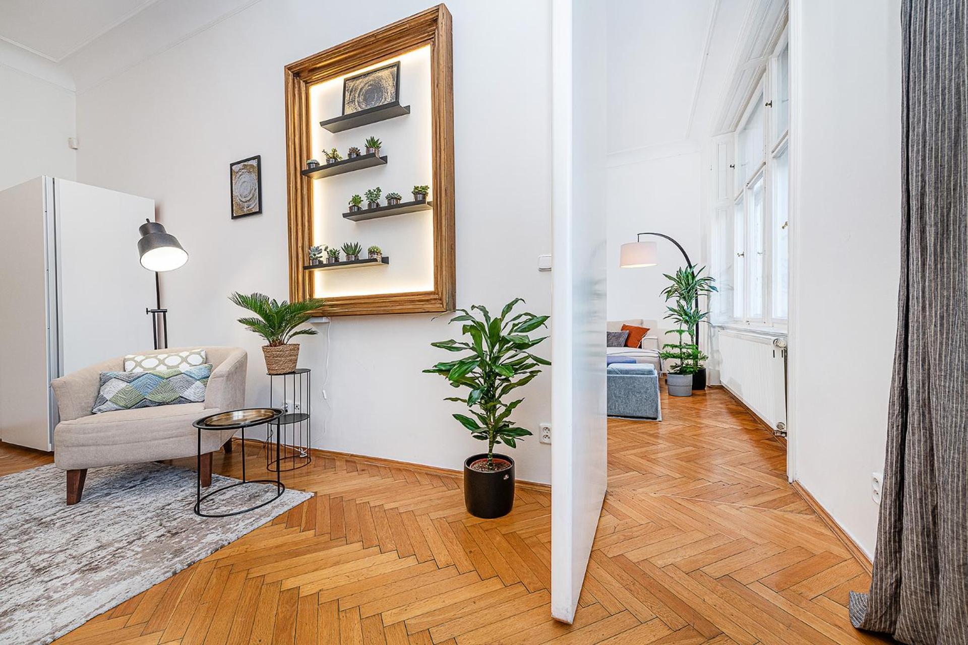Spacious Two-bedroom In Old Town Lägenhet *