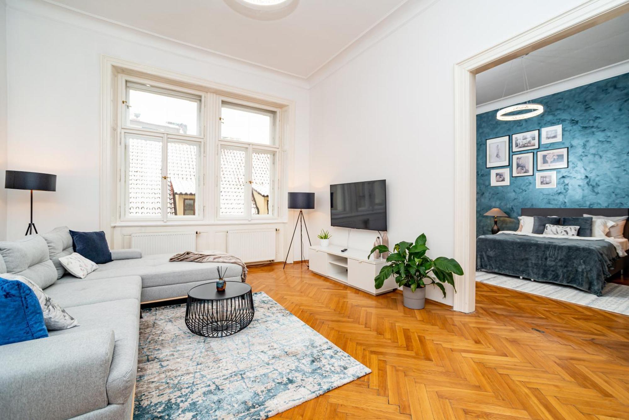 Spacious Two-bedroom In Old Town Lägenhet *