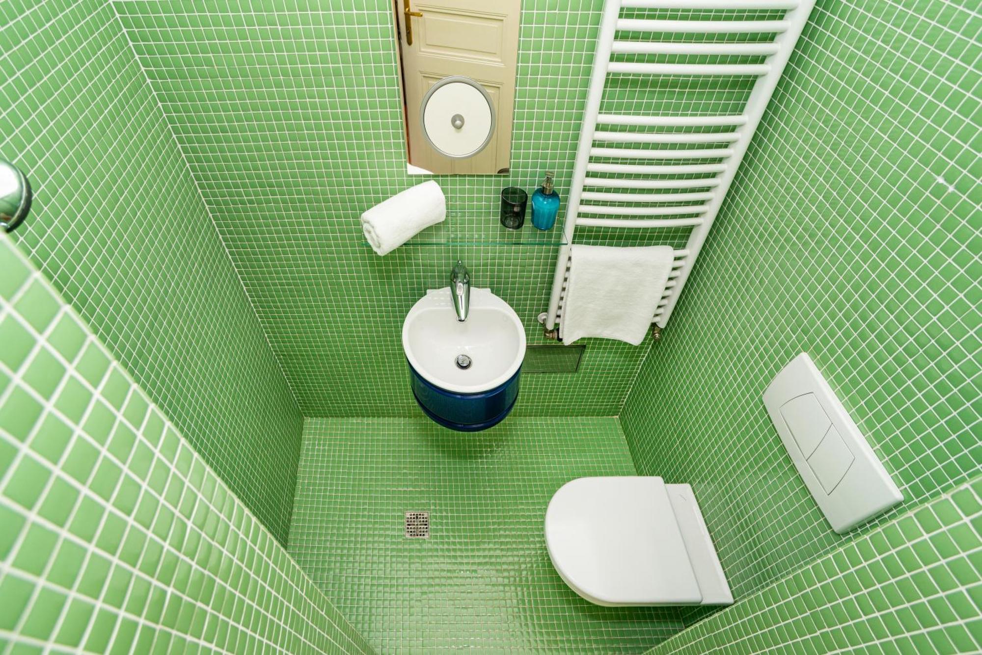 Spacious Two-bedroom In Old Town Lägenhet