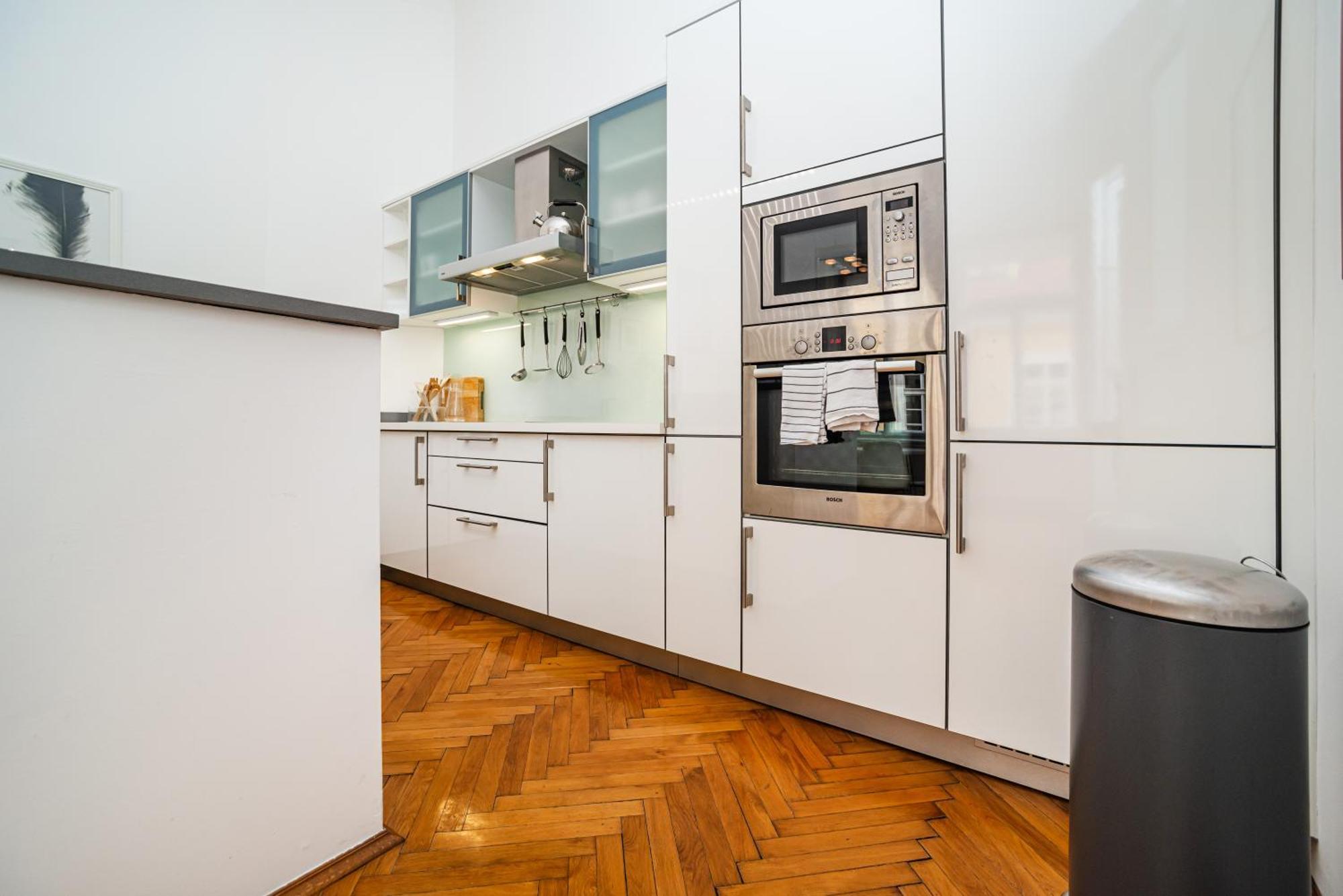 Spacious Two-bedroom In Old Town Lägenhet Prag