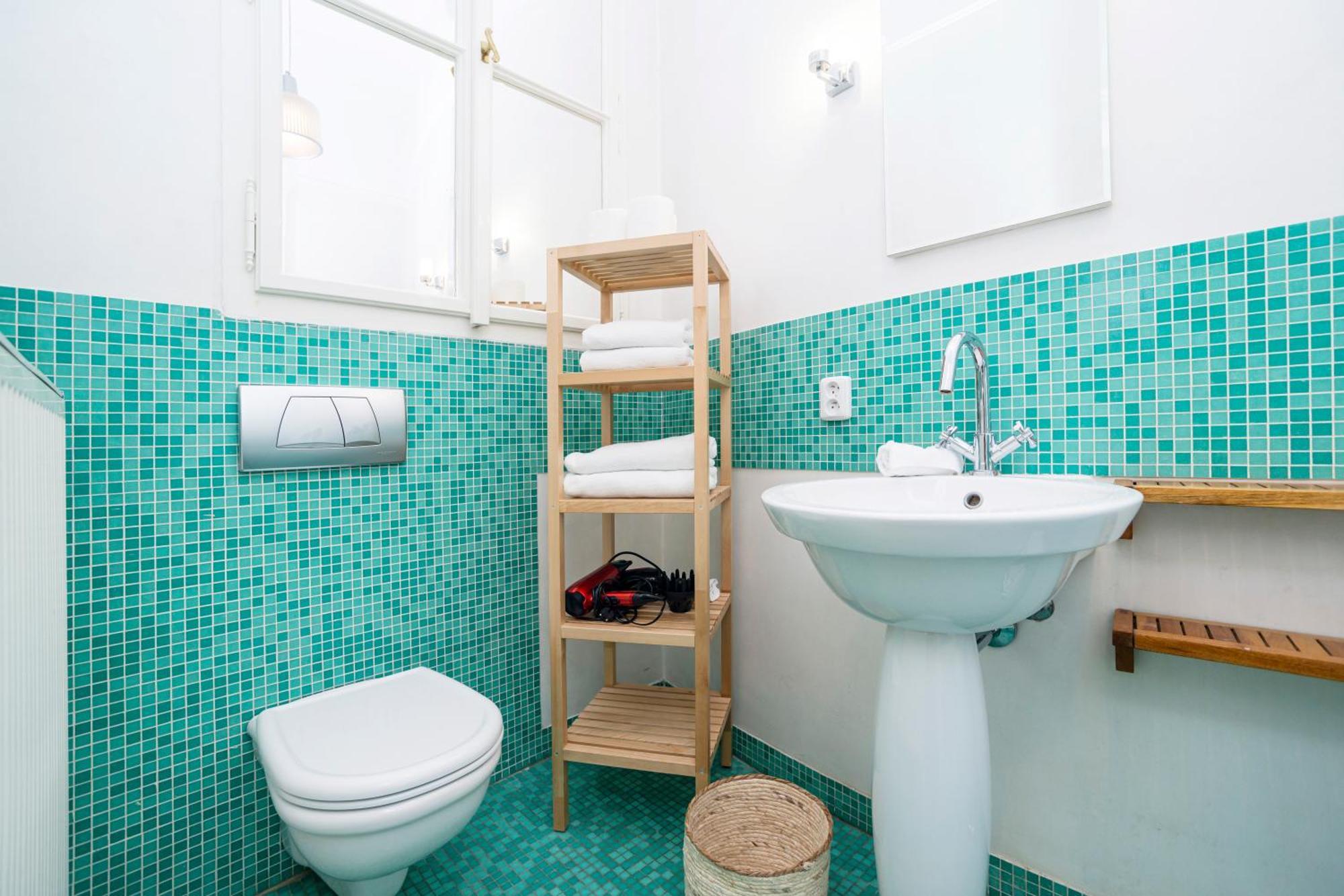 Lägenhet Spacious Two-bedroom In Old Town Prag