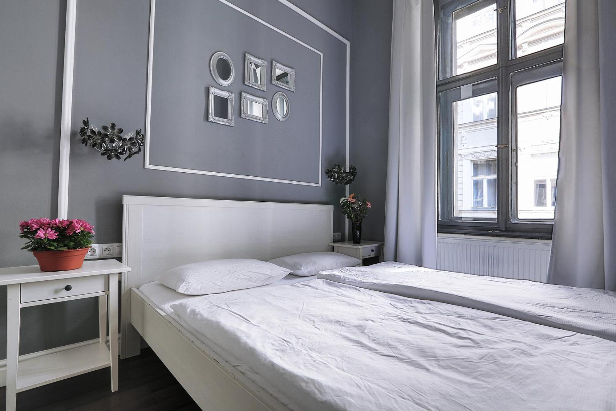 Apartment Two-bedroom Haven In The Old Town *