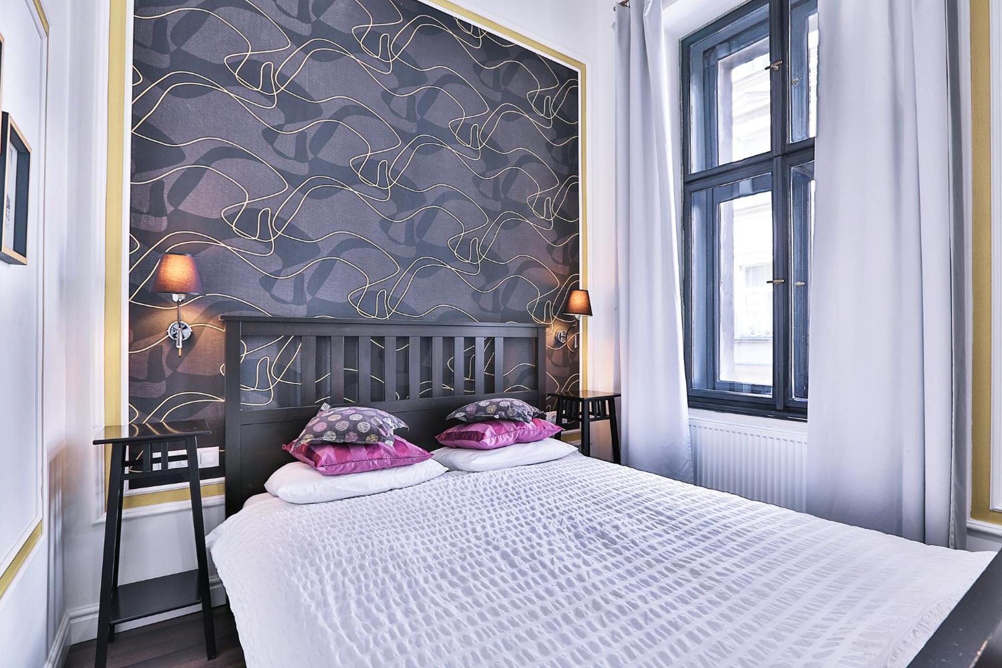 Apartment Two-bedroom Haven In The Old Town