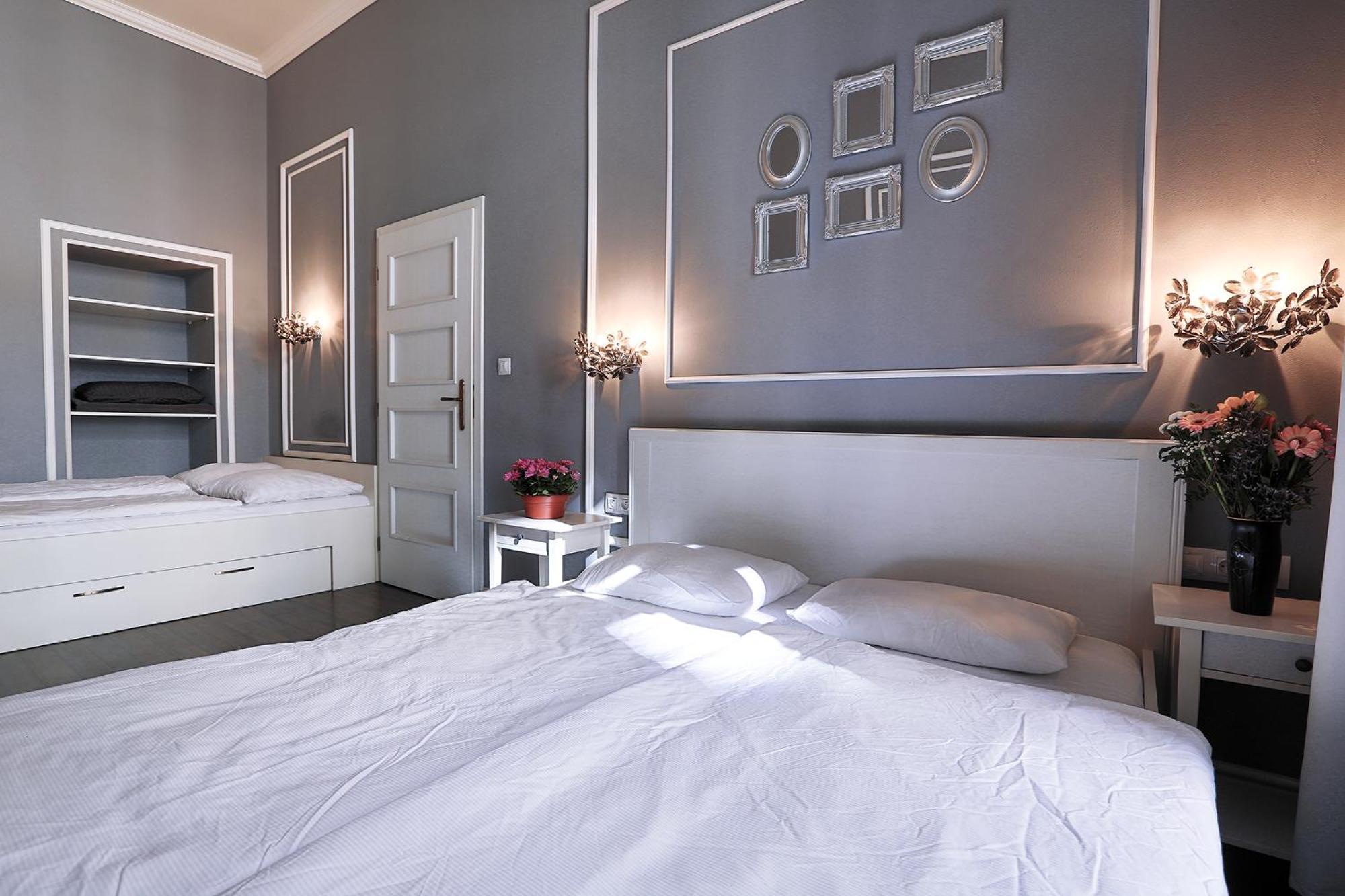 Apartment Two-bedroom Haven In The Old Town Prag