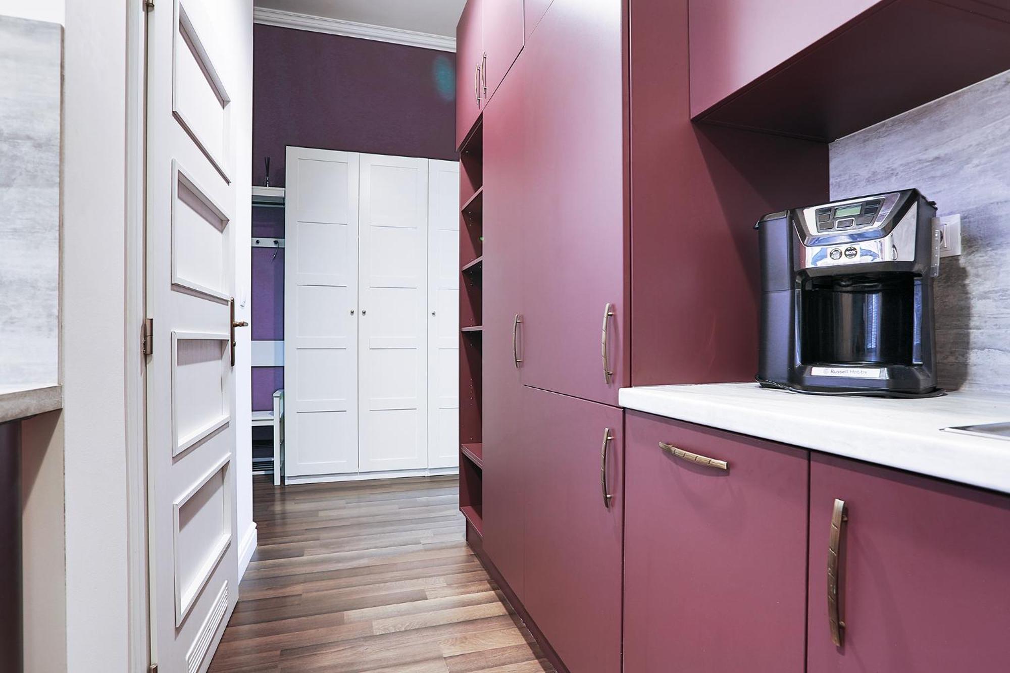 Apartment Two-bedroom Haven In The Old Town *
