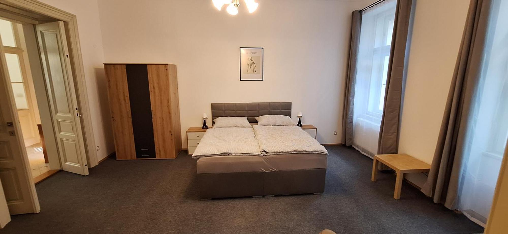 Apartment Center Thomas *