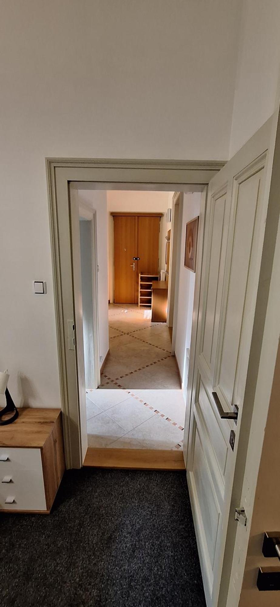 Apartment Center Thomas *