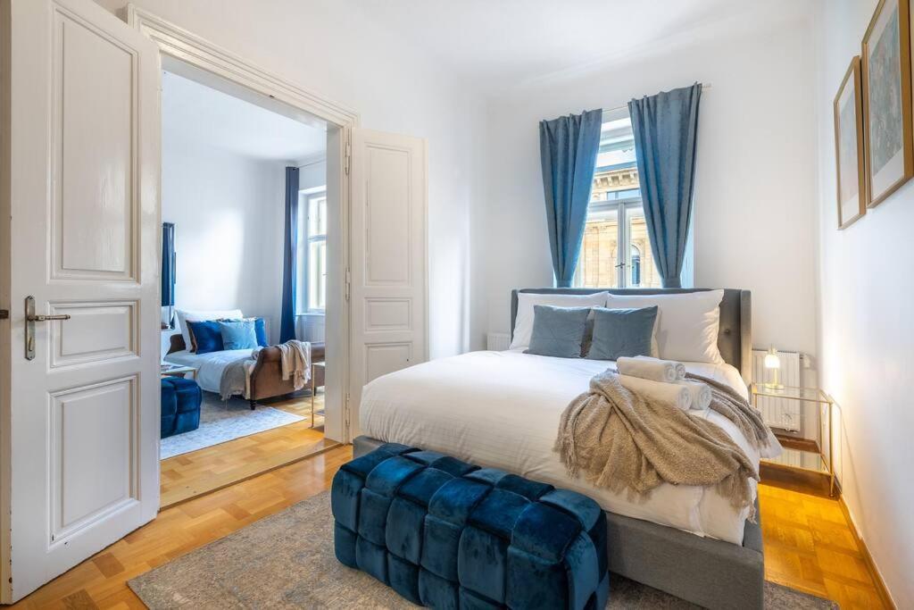 Charming 2bedroom Old Town *