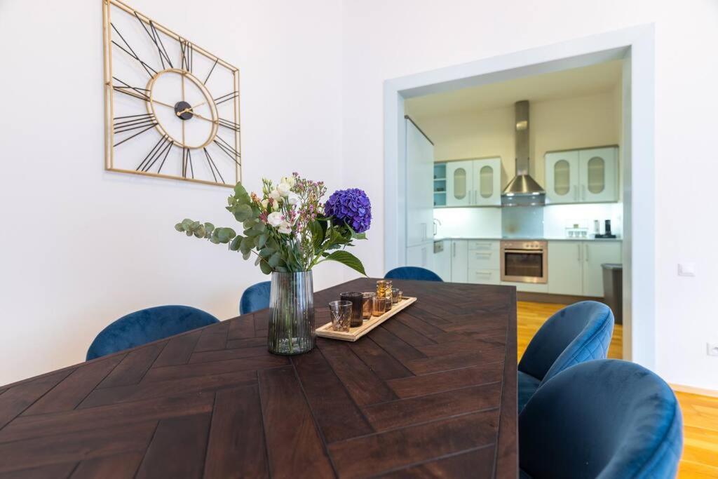 Charming 2bedroom Old Town Lejlighed