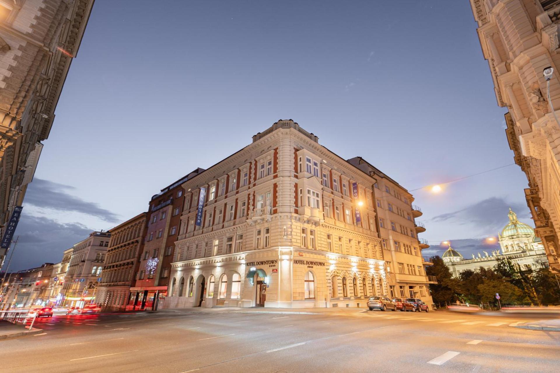 Ea Downtown Hotel 4*