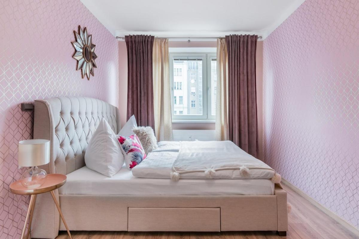 Lejlighed Pastel Art Deco 3bdr Ruterra Prag