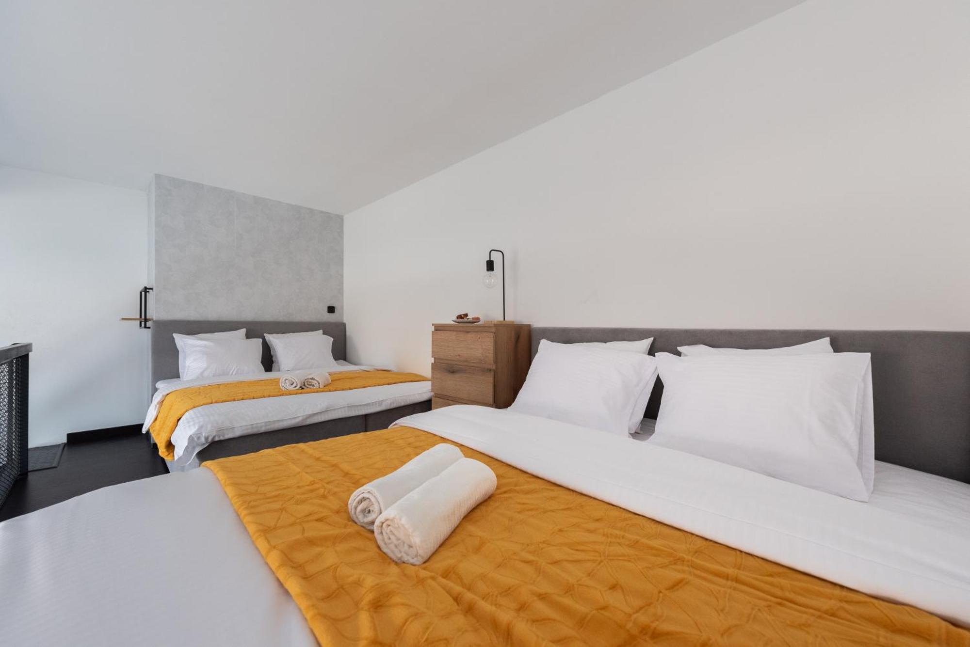 Loft Spacious In Apartment Prag