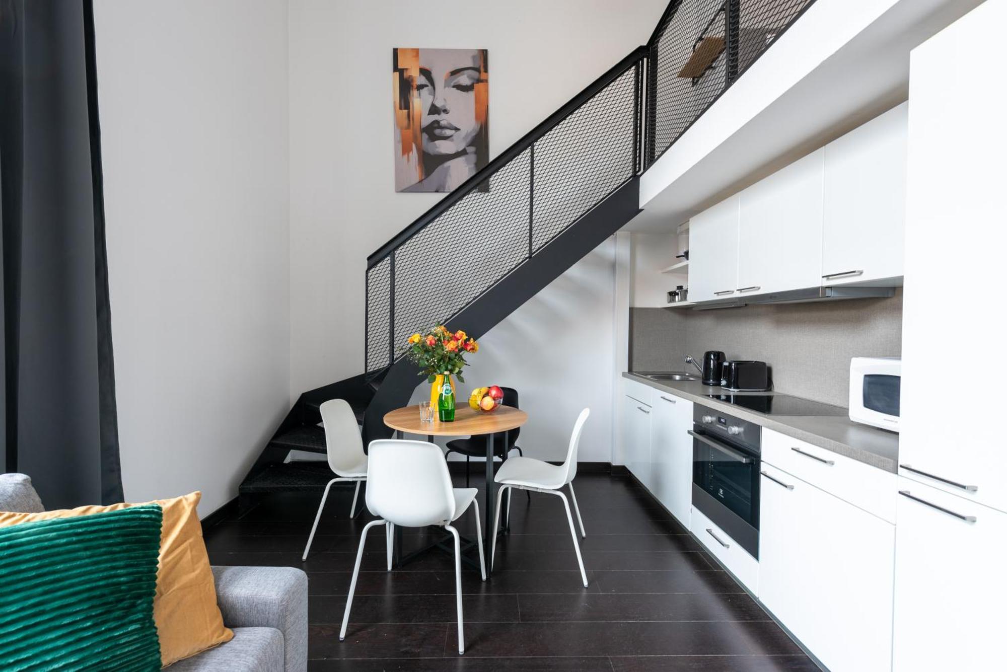 Apartment Loft Spacious In Prag