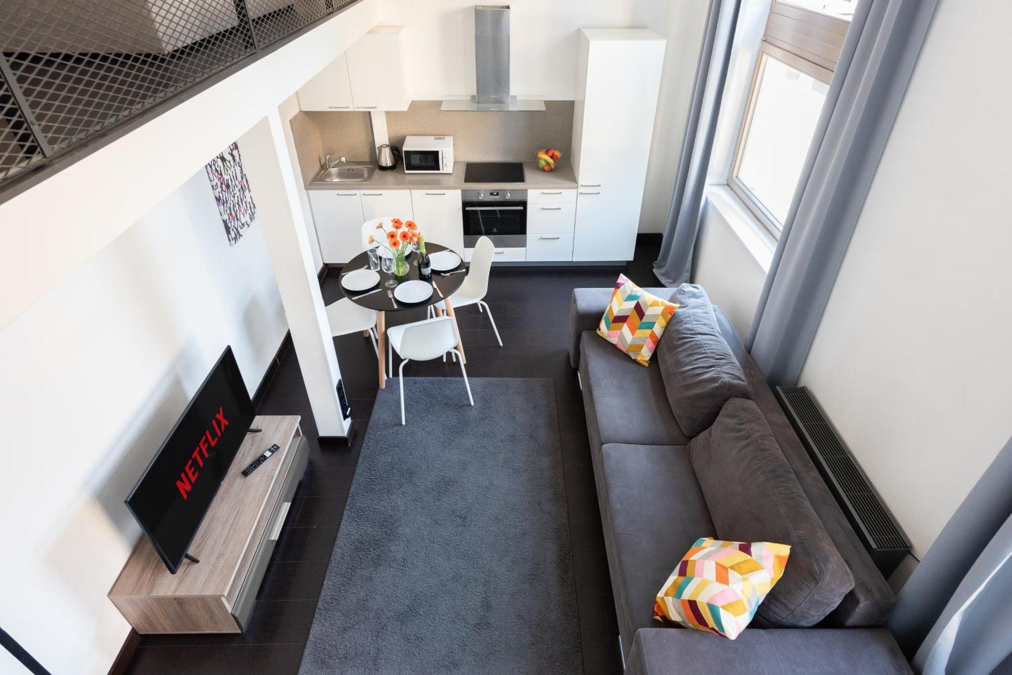 Loft Spacious In *