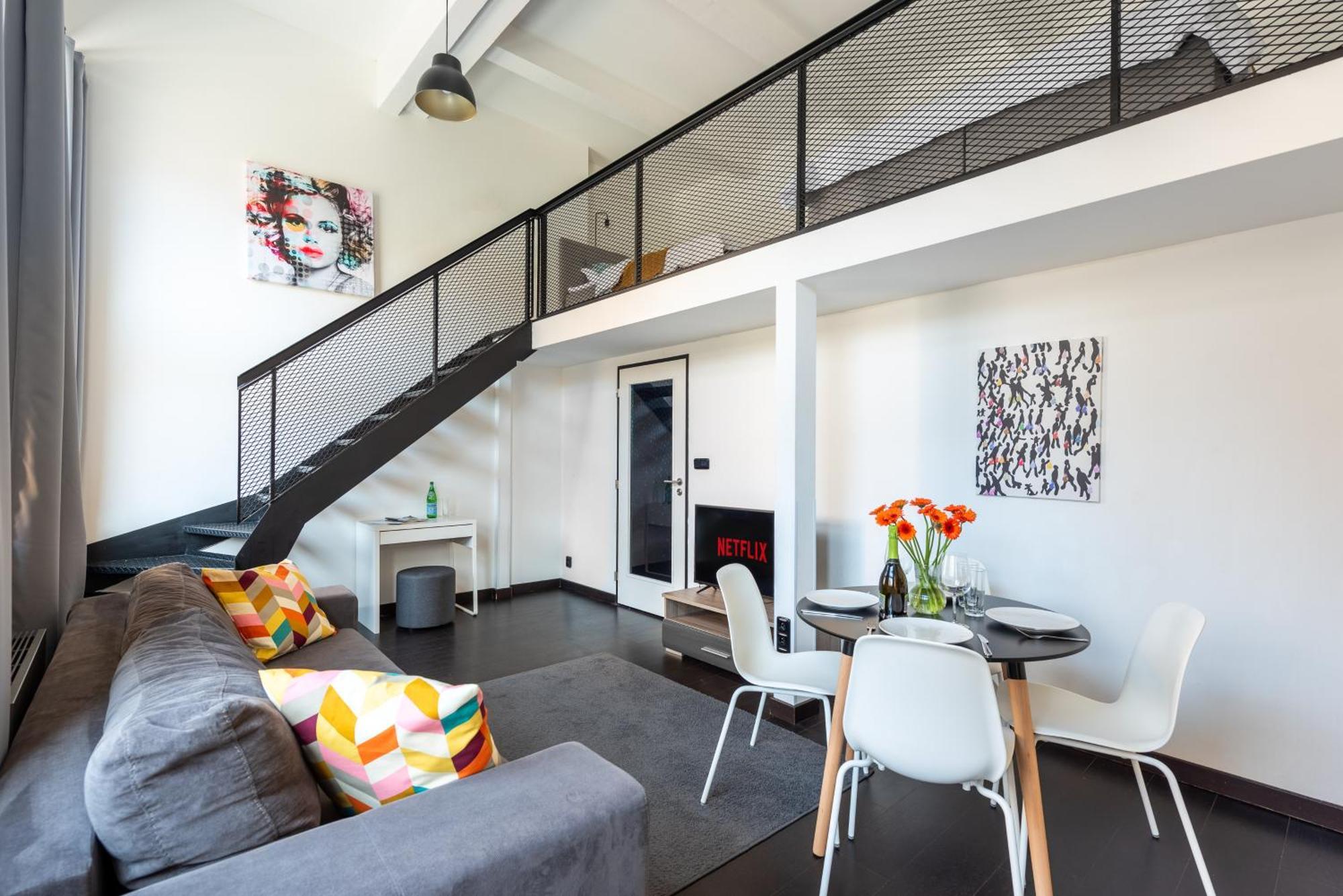Loft Spacious In Apartment