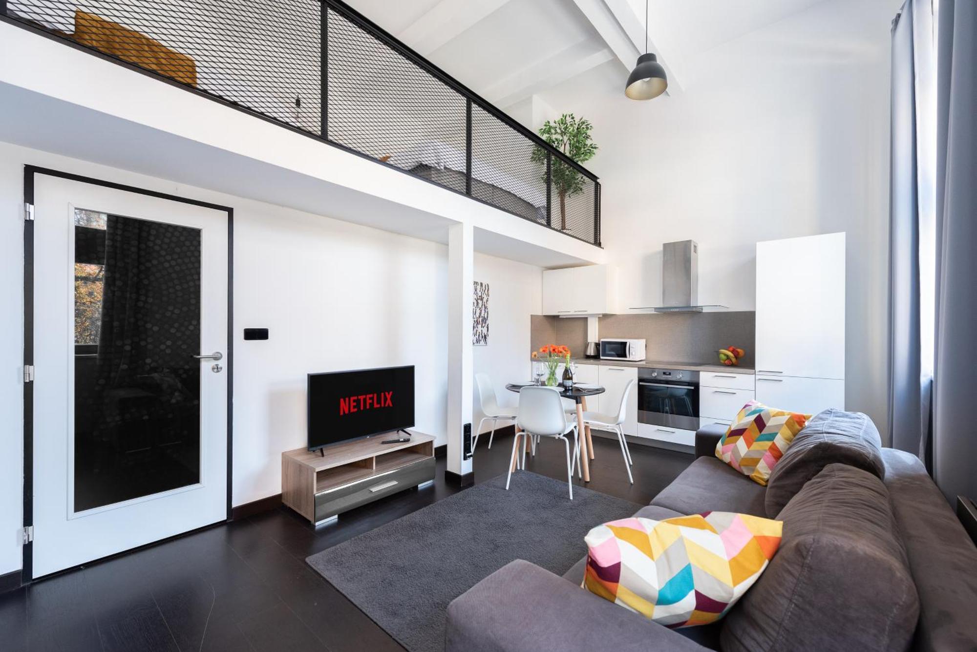 Apartment Loft Spacious In *