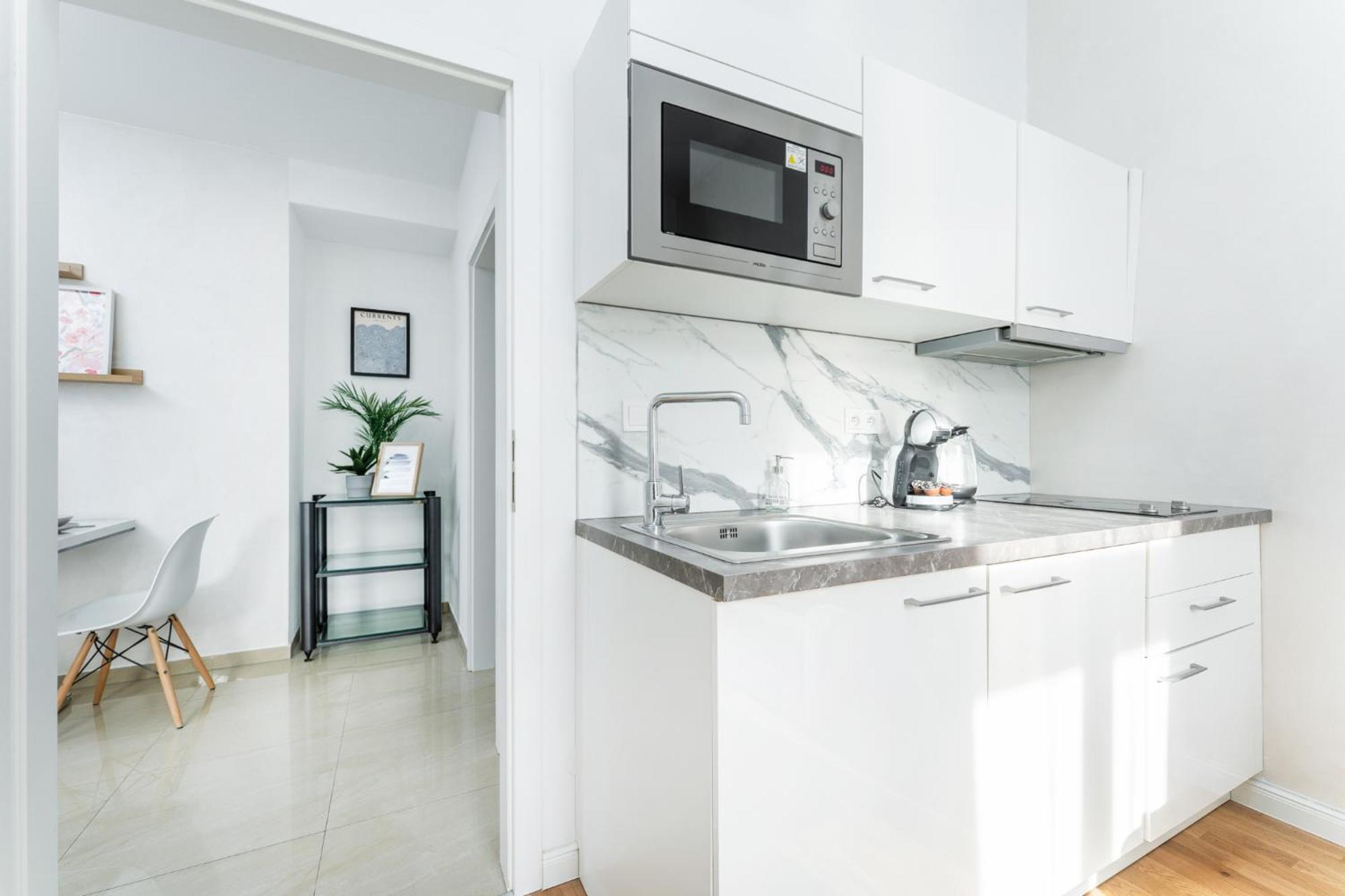 Apartment Sunny One Bedroom By Rentero *