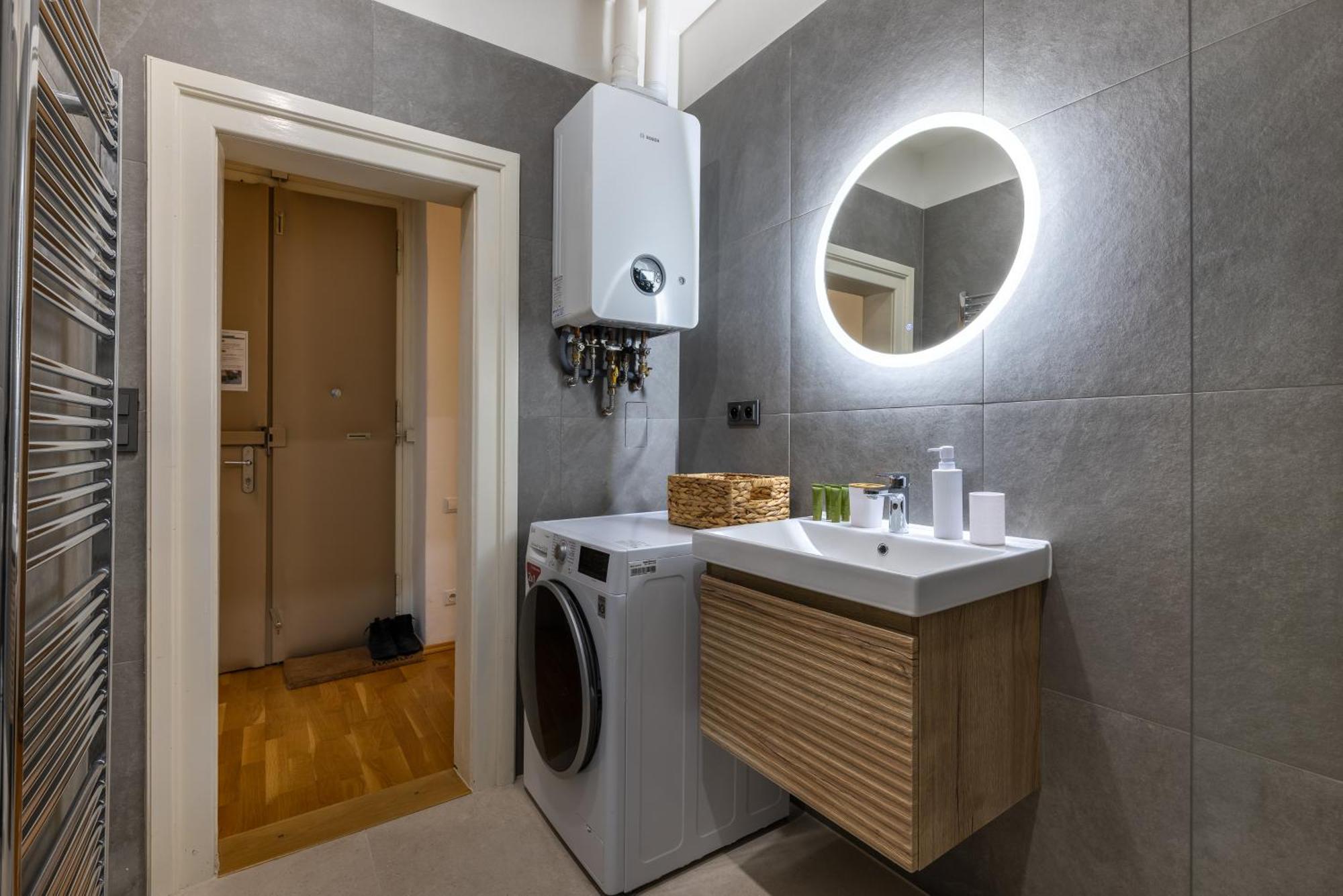 Charming 2bedroom Old Town
