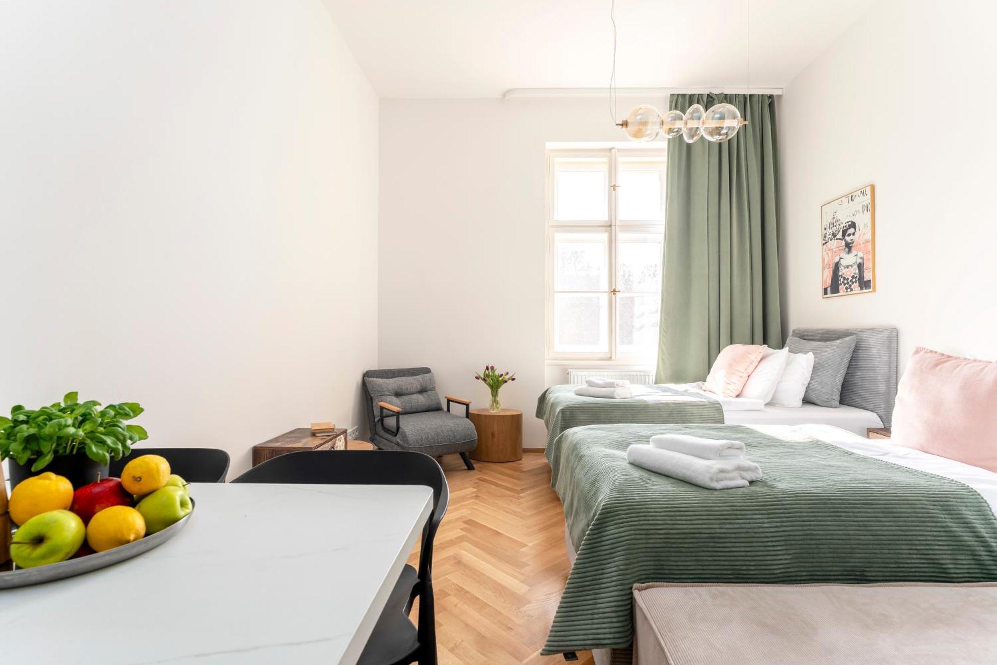 Visit Oomph Prag