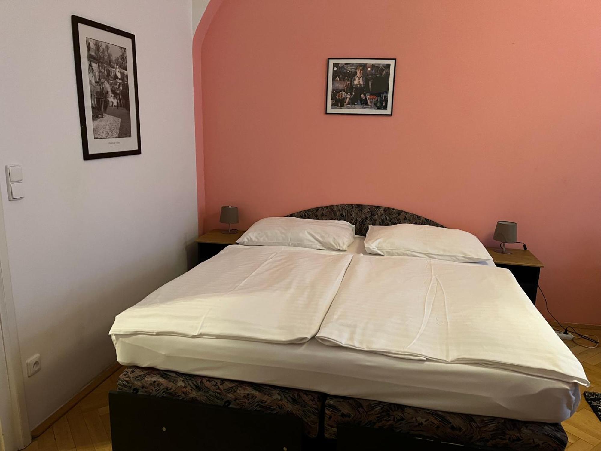 Apartment U Vejvodu Prague
