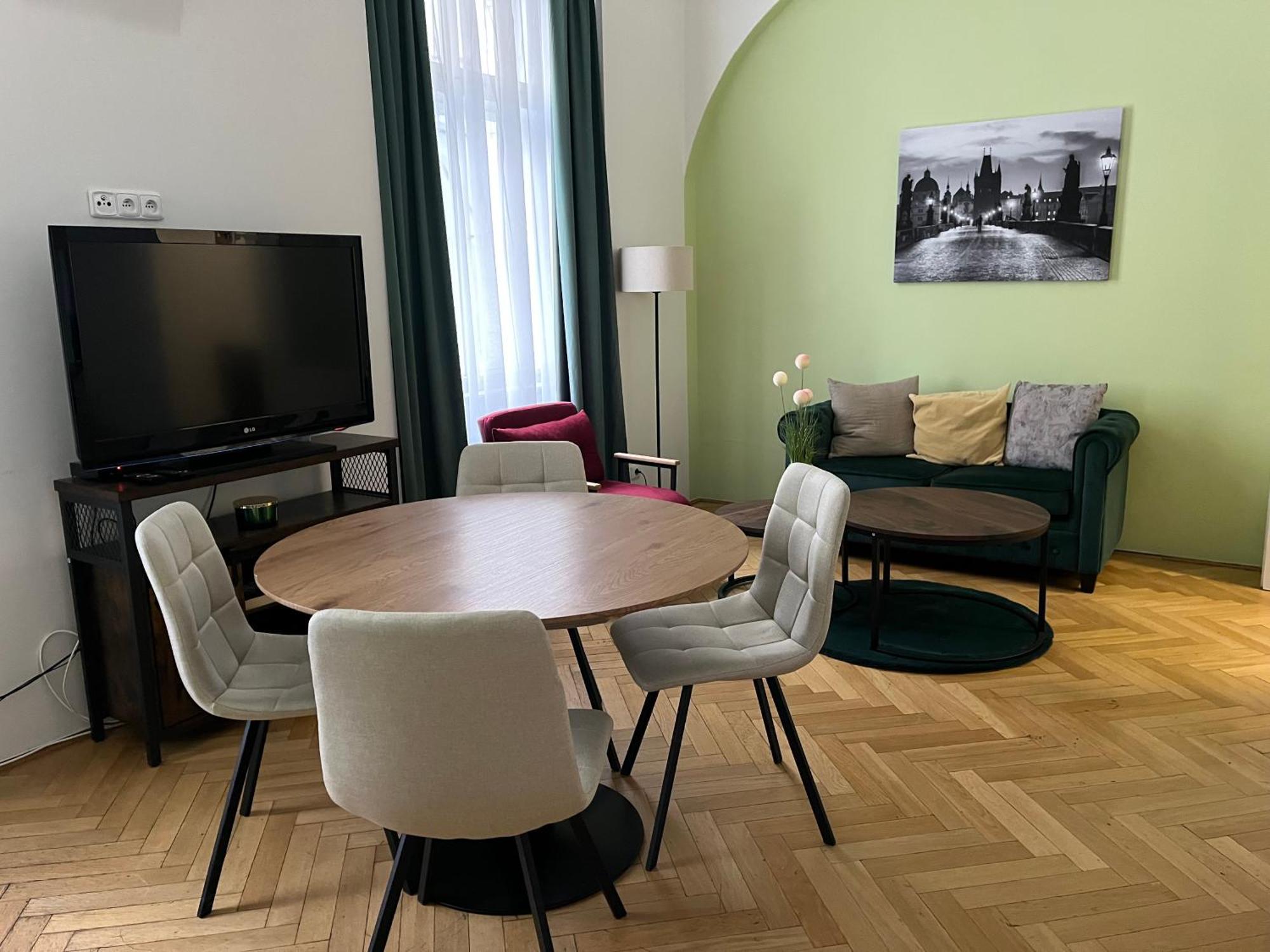 Apartment U Vejvodu Prague