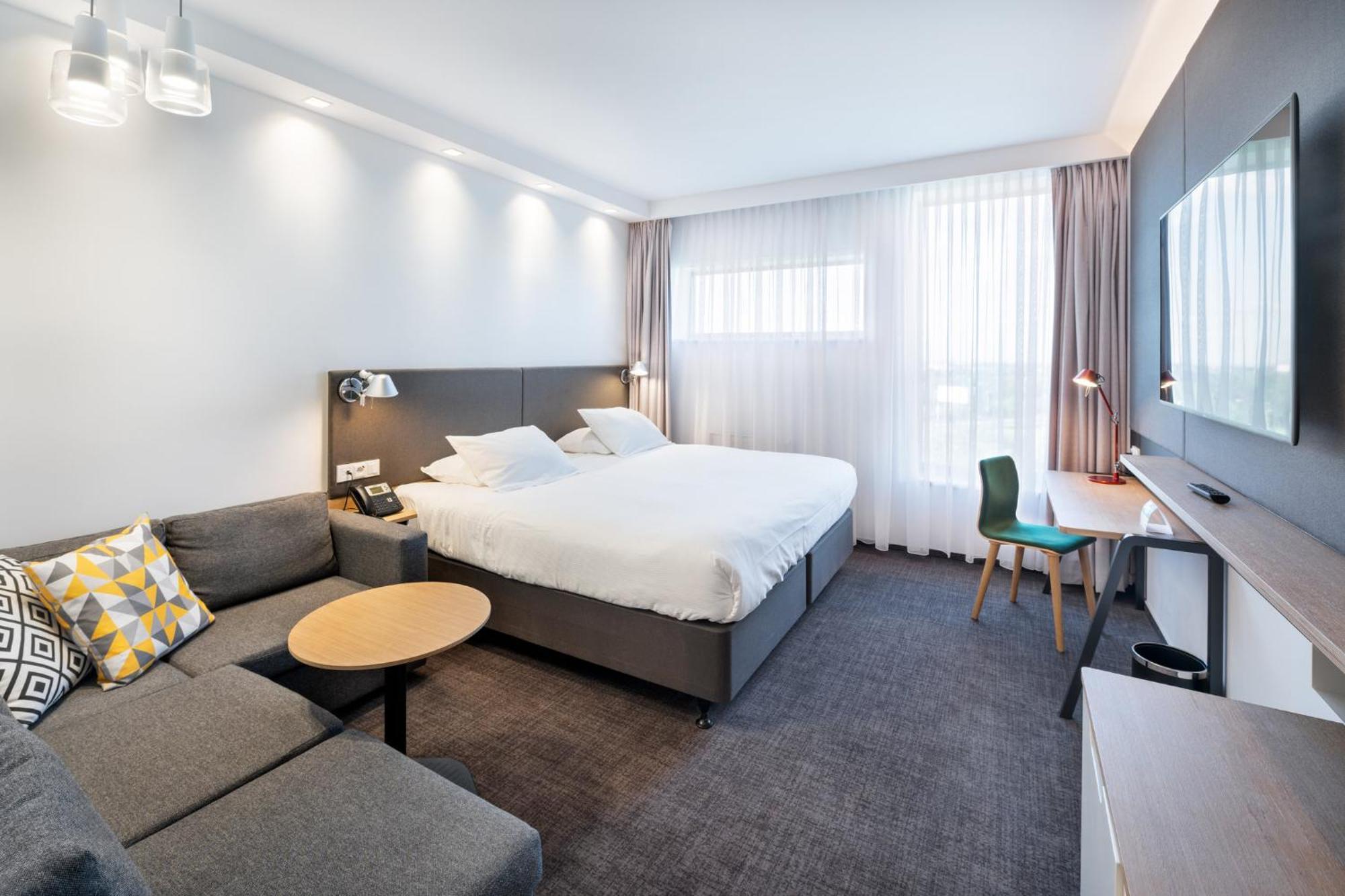 Hotel Airport By Ihg Prag